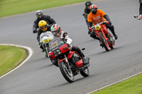 Vintage-motorcycle-club;eventdigitalimages;mallory-park;mallory-park-trackday-photographs;no-limits-trackdays;peter-wileman-photography;trackday-digital-images;trackday-photos;vmcc-festival-1000-bikes-photographs